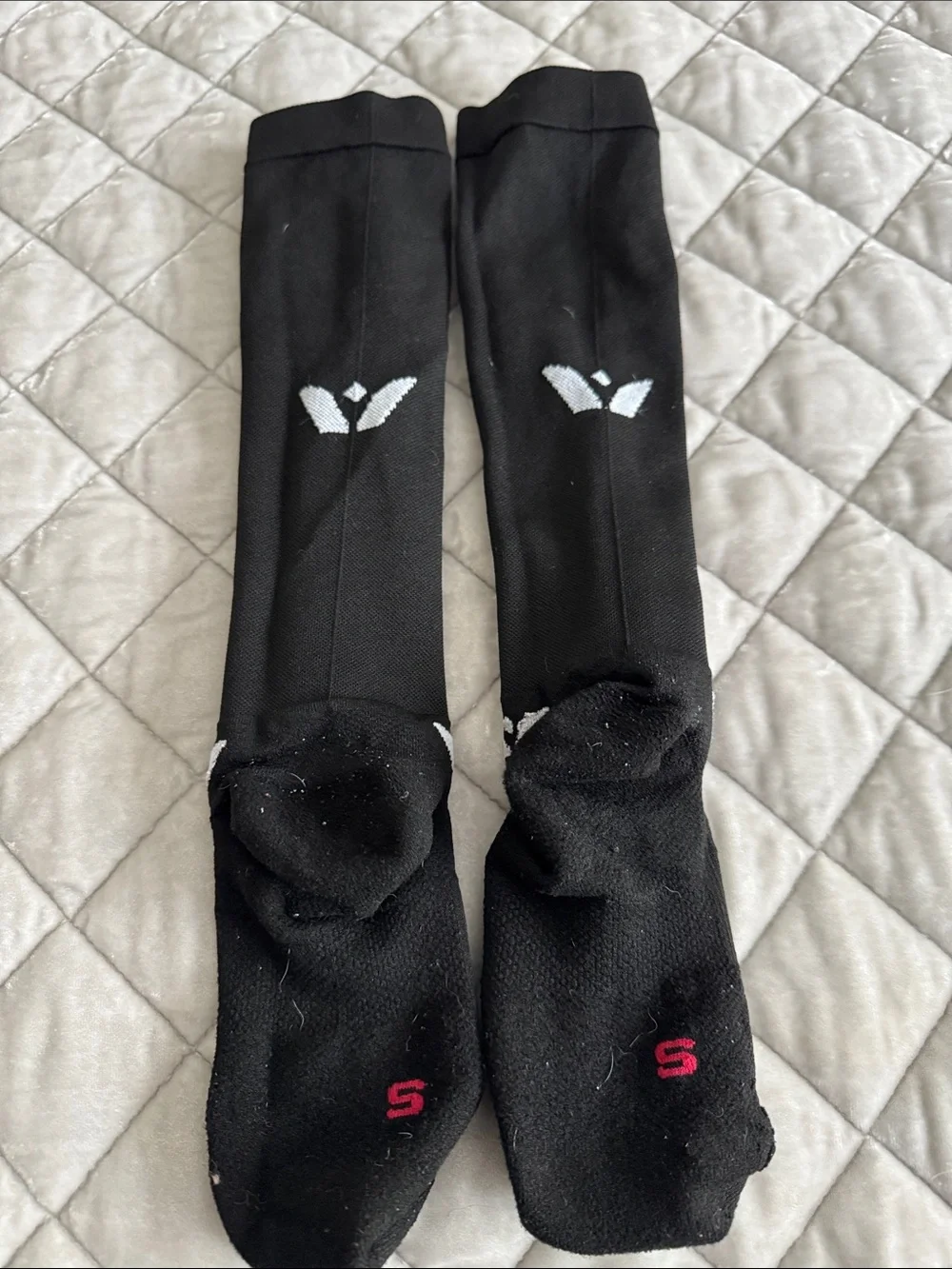 Black Performance/Compression Knee-High Running Socks - Swiftwick